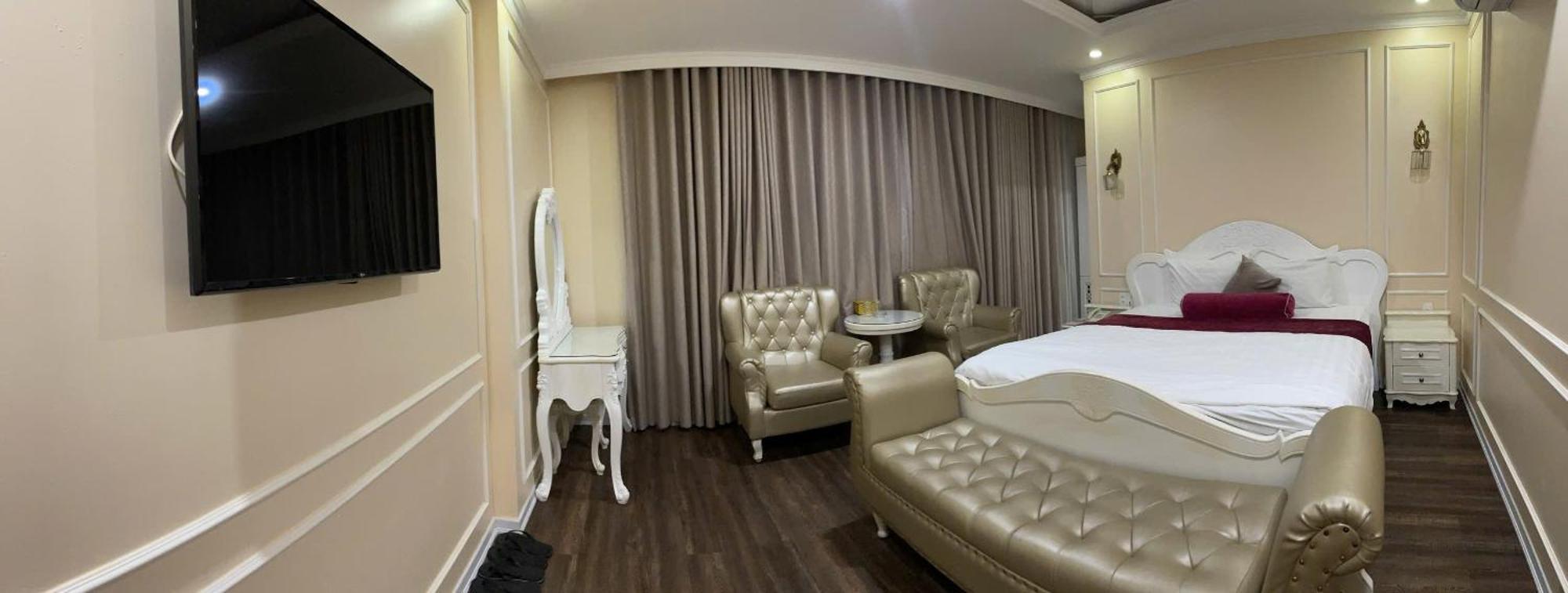 Khai Hung Hotel Binh Chanh Хошимін Екстер'єр фото